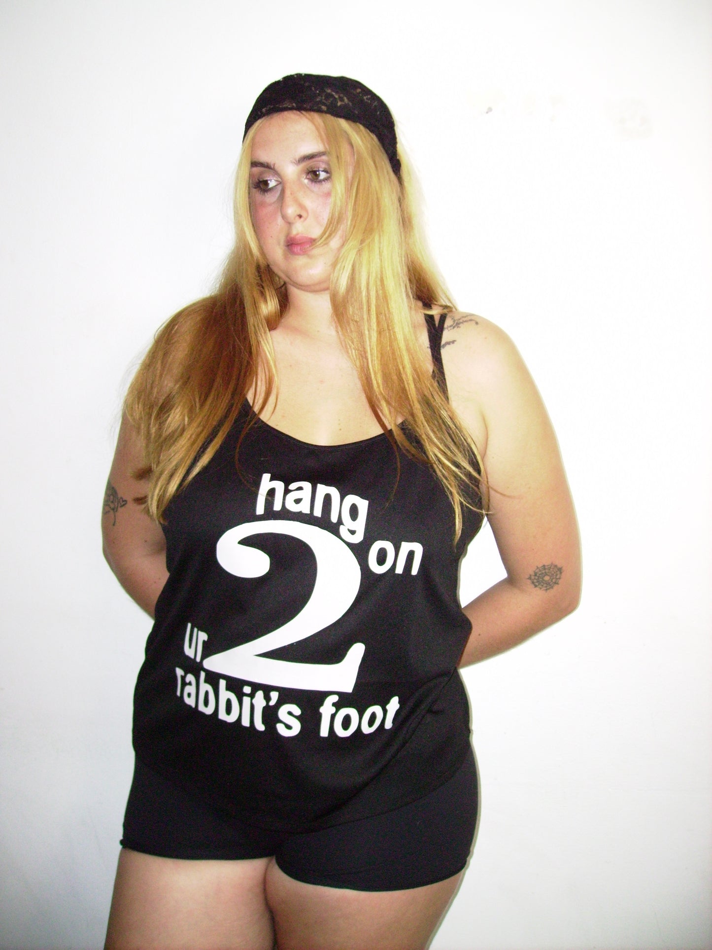 hang on 2 ur rabbits foot tank